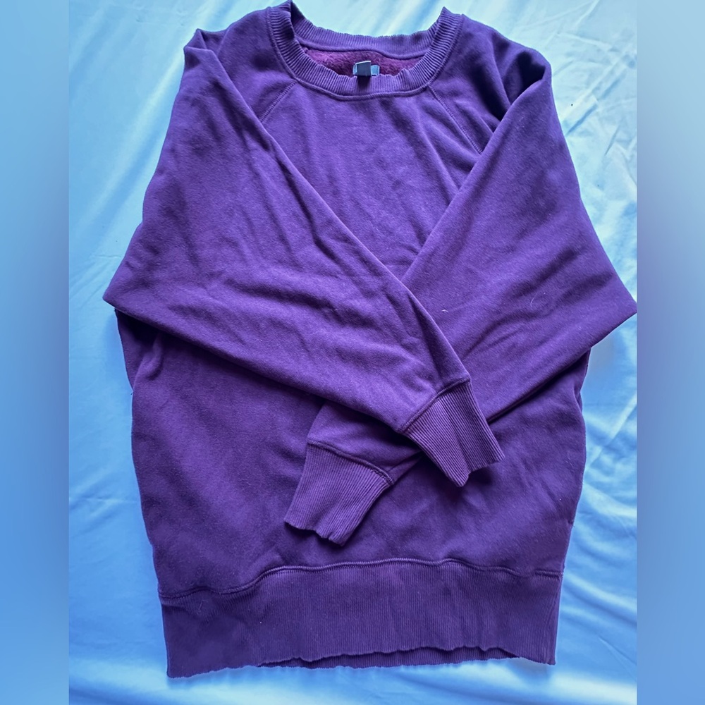 AERIE // BURGUNDY CREW NECK // SIZE XS